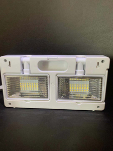 Wiederaufladbare, zusammenklappbare, multifunktionale LED-Notfalllampe mit Ein- und Ausschaltfunktion